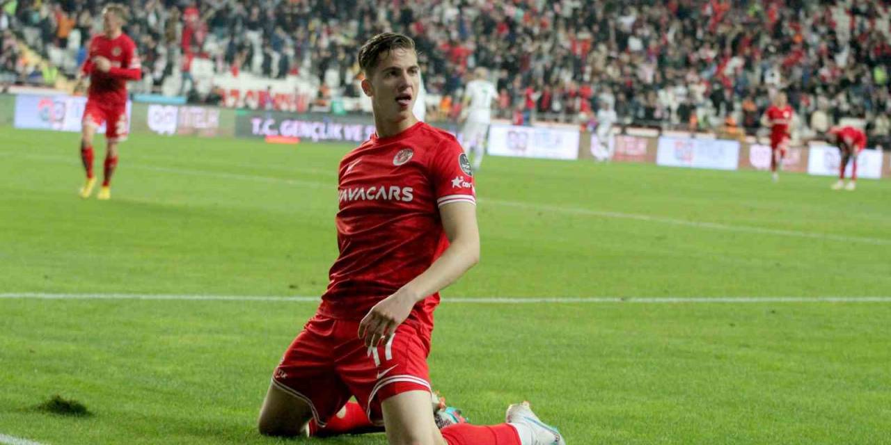 Spor Toto Süper Lig: Antalyaspor: 3 - Alanyaspor: 1 (maç Sonucu)