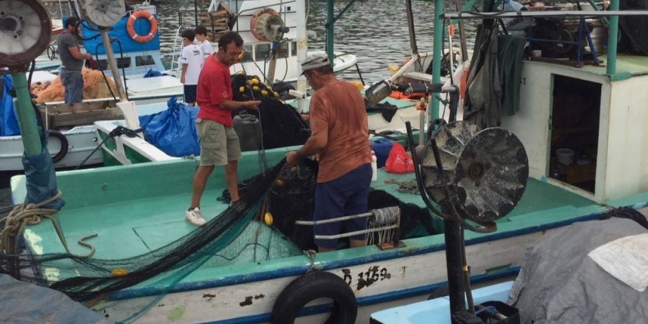 Denizlerde Av Yasağı Başladı