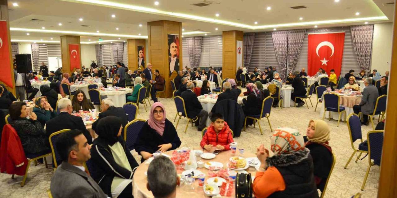 Kırşehir’de Şehit Aileleri Depremzedelerle Bir Araya Geldi