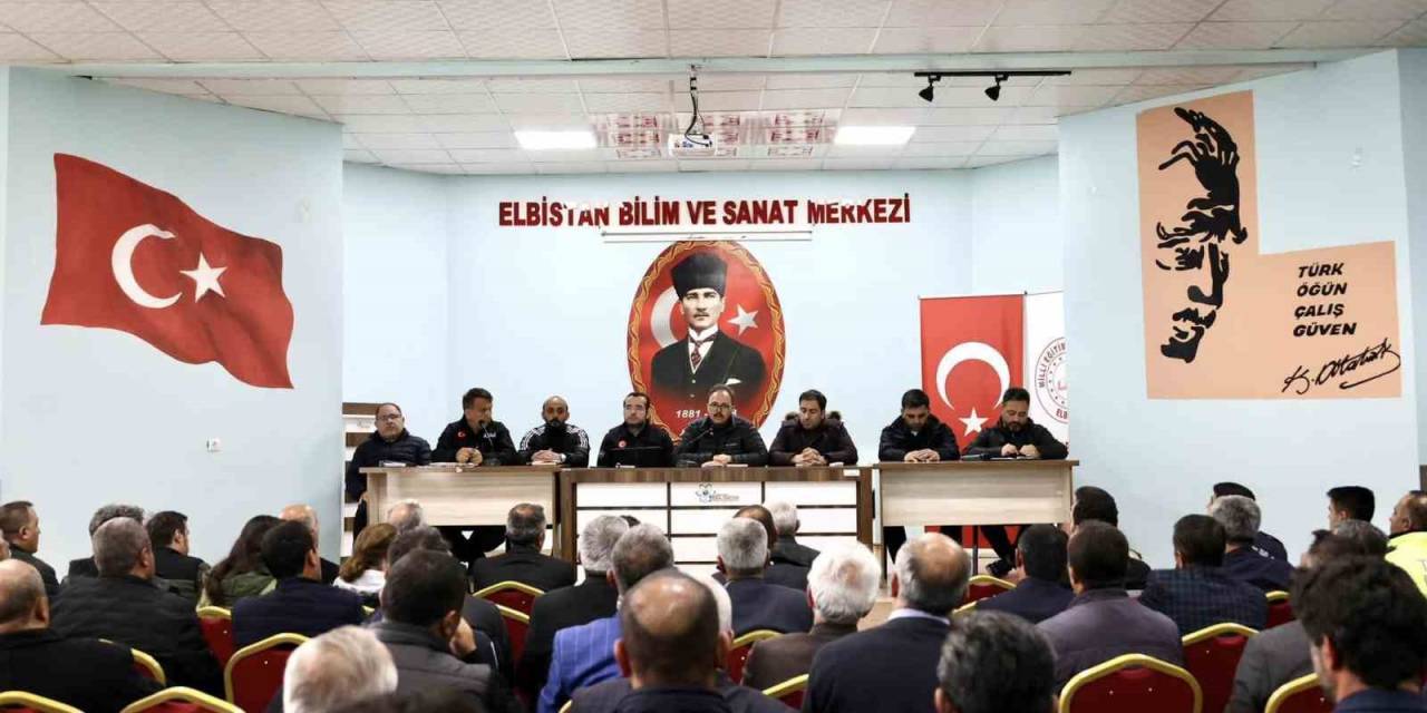 Vali Kızılkaya Muhtarlarla Buluştu