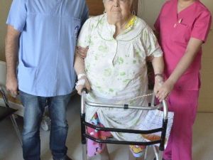 Protez Ameliyatıyla Özgürlüğüne Kavuştu