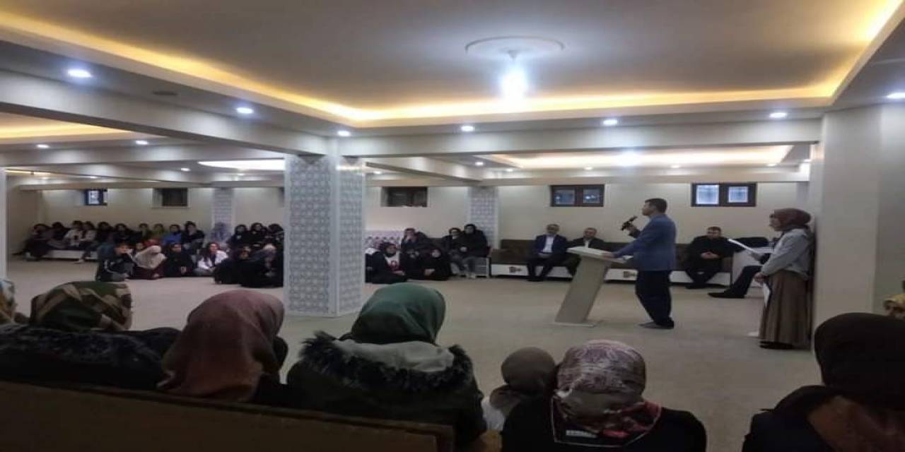 Özalp’te Gençler İftarda Buluştu