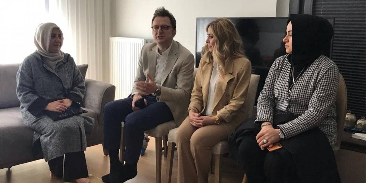 Ünlü Kalp Cerrahı Yerebakan Kadın Seçmenlerle Buluştu