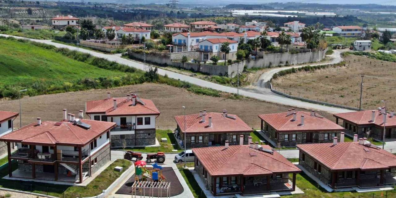 Türkiye’nin En Büyük Yangınından Etkilenen Köy Toki İle Küllerinden Yeniden Doğdu
