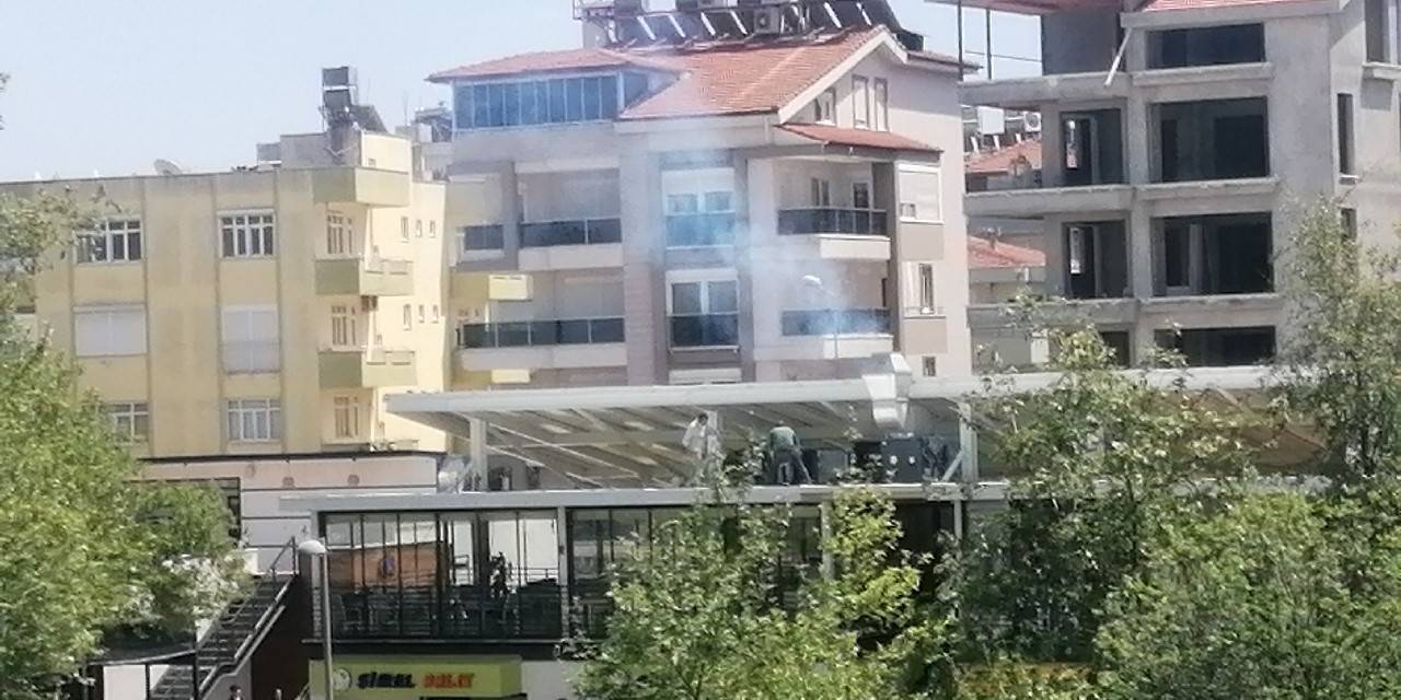 Manavgat Balıkçılar Çarşısı’nda Baca Yangını Ucuz Atlatıldı