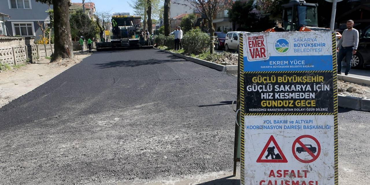 Büyükşehir Asfalt Mesaisinde