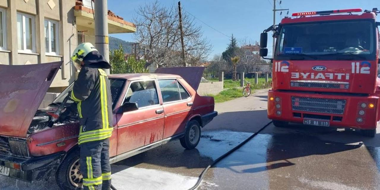 Burdur’da Muayeneye Götürülen Araç Yolda Alev Aldı