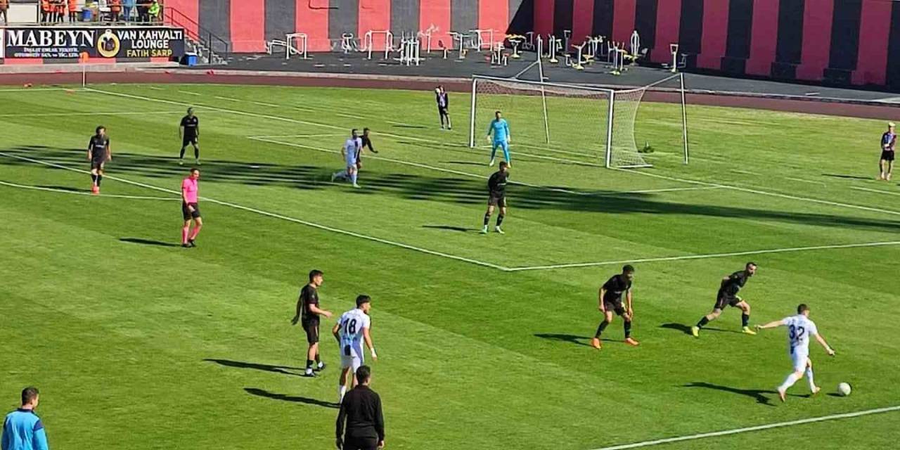 Tff 2. Lig: Vanspor Fk: 0 - Kocaelispor: 0