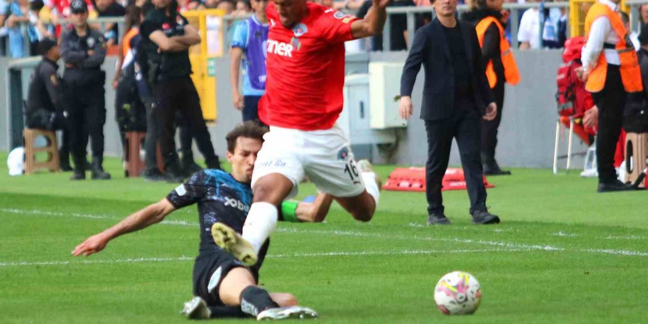 Spor Toto Süper Lig: Adana Demirspor: 3 - Kasımpaşa: 0 (ilk Yarı)