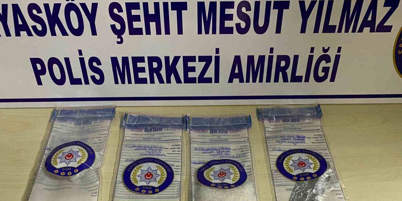 Üzerinde Uyuşturucu Ele Geçen Şahıs Tutuklandı