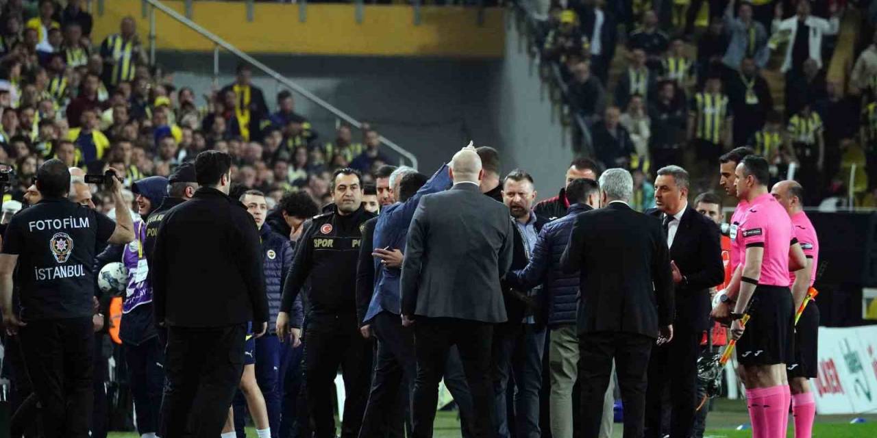 Fenerbahçeli Yöneticilerden Atilla Karaoğlan’a Tepki