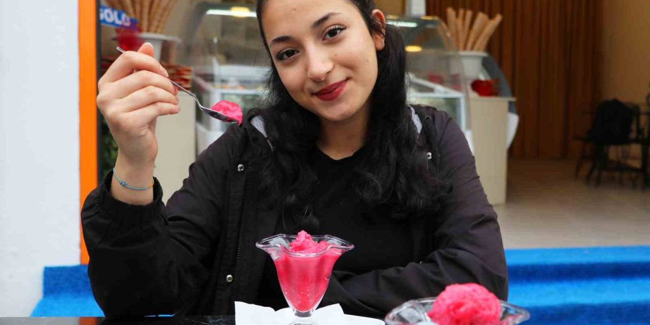 Sonunda Buda Oldu: Adanalılar Acılı Şalgamdan Dondurma Üretti