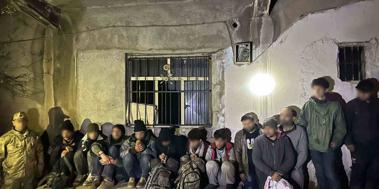 Van’da 13 Afganistan Uyruklu Düzensiz Göçmen Yakalandı