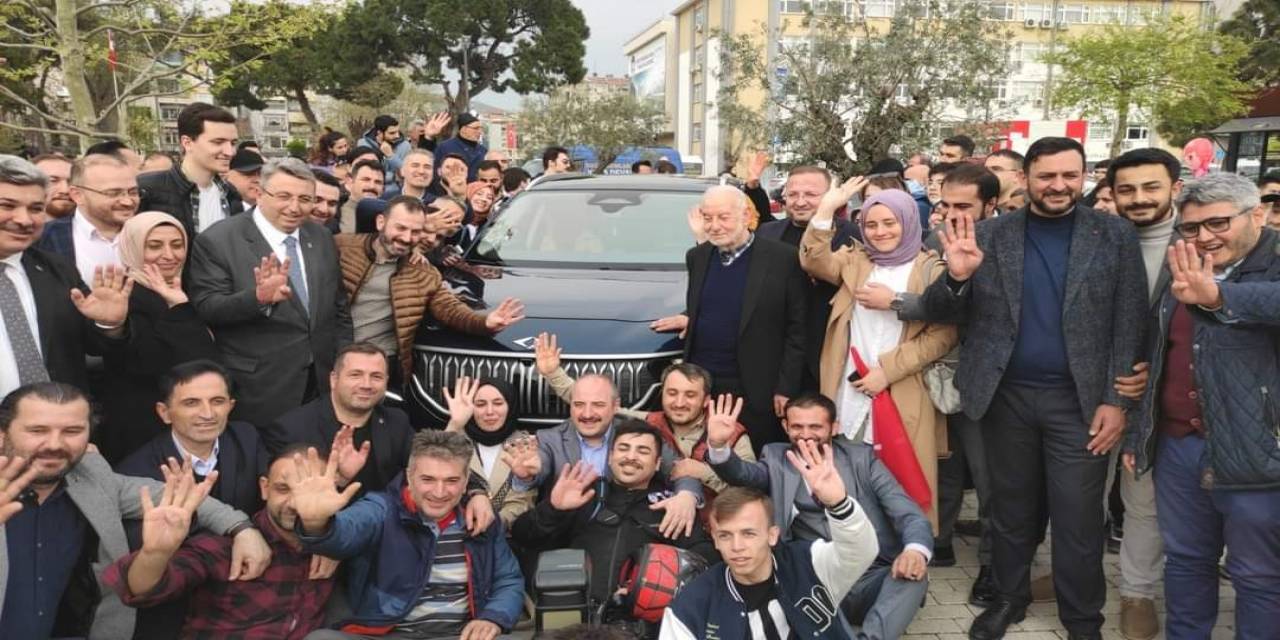 Bakan Varank’a Togg’un Başkenti Gemlik’te Sevgi Seli