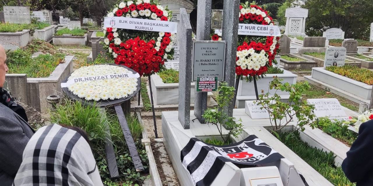 Hakkı Yeten, Kabri Başında Anıldı