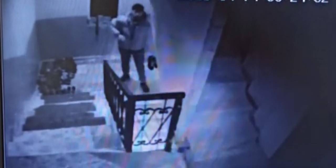Ayakkabı Çalmaya Aracıyla Gitti