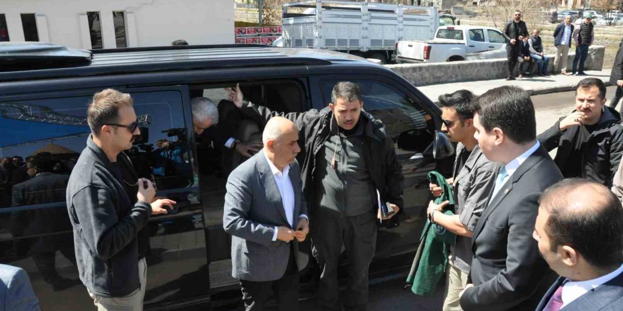 Kars’ta 700 Milyonluk Tesisin Temelini Bakan Kirişçi Attı