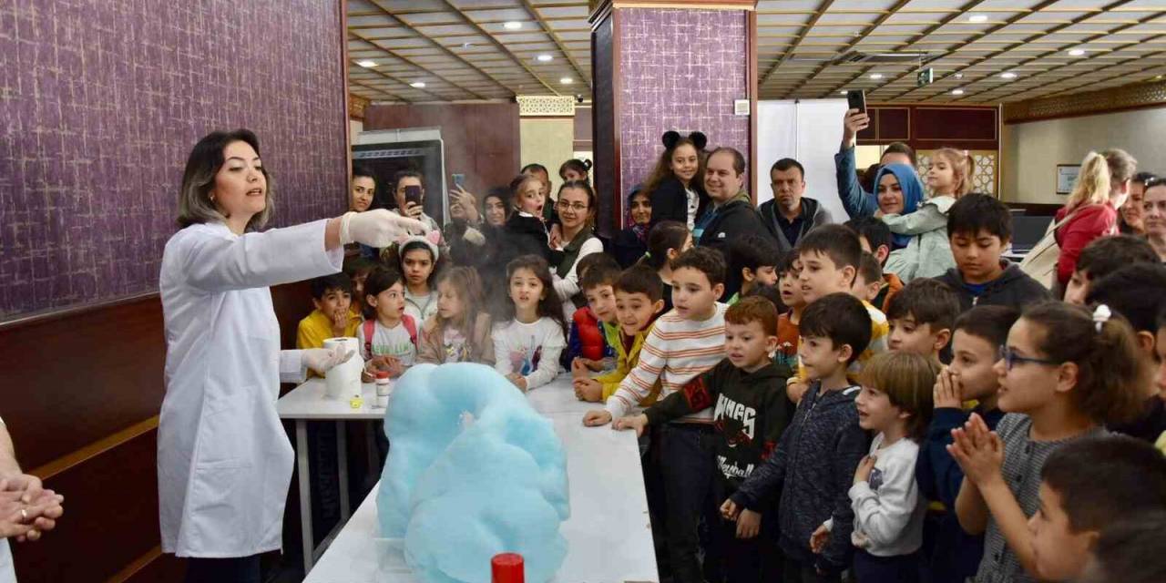 Geleceğin Büyükleri Bilim Şenliğinde Buluştu