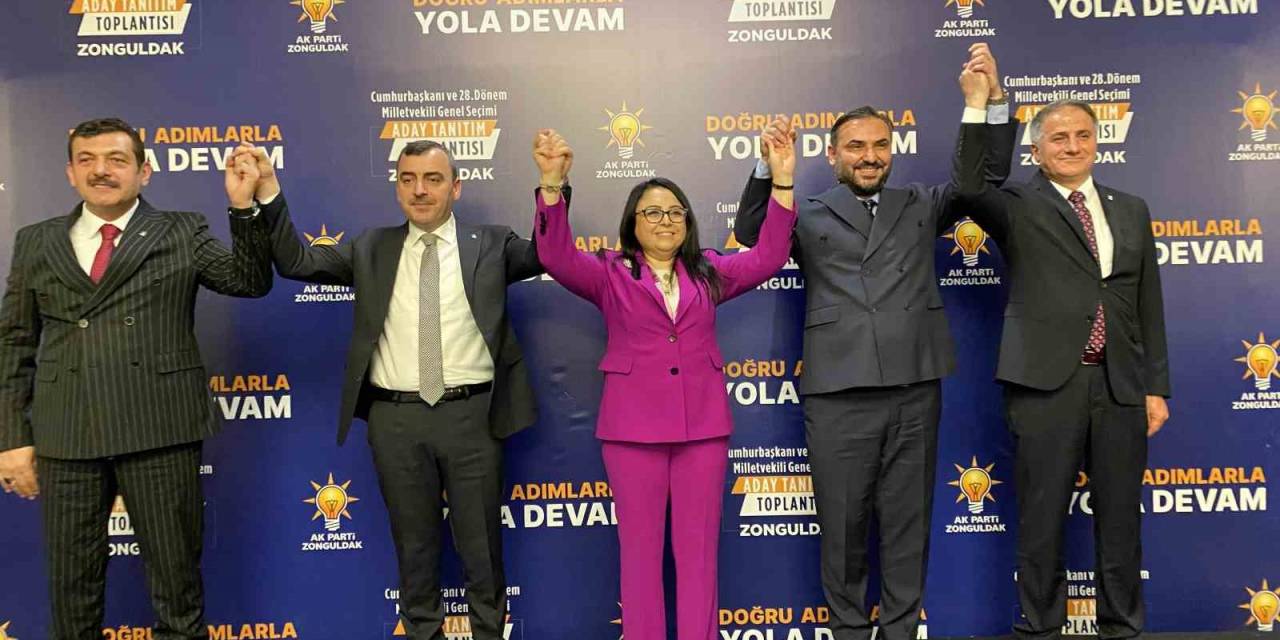 Ak Parti Adaylarını Tanıttı