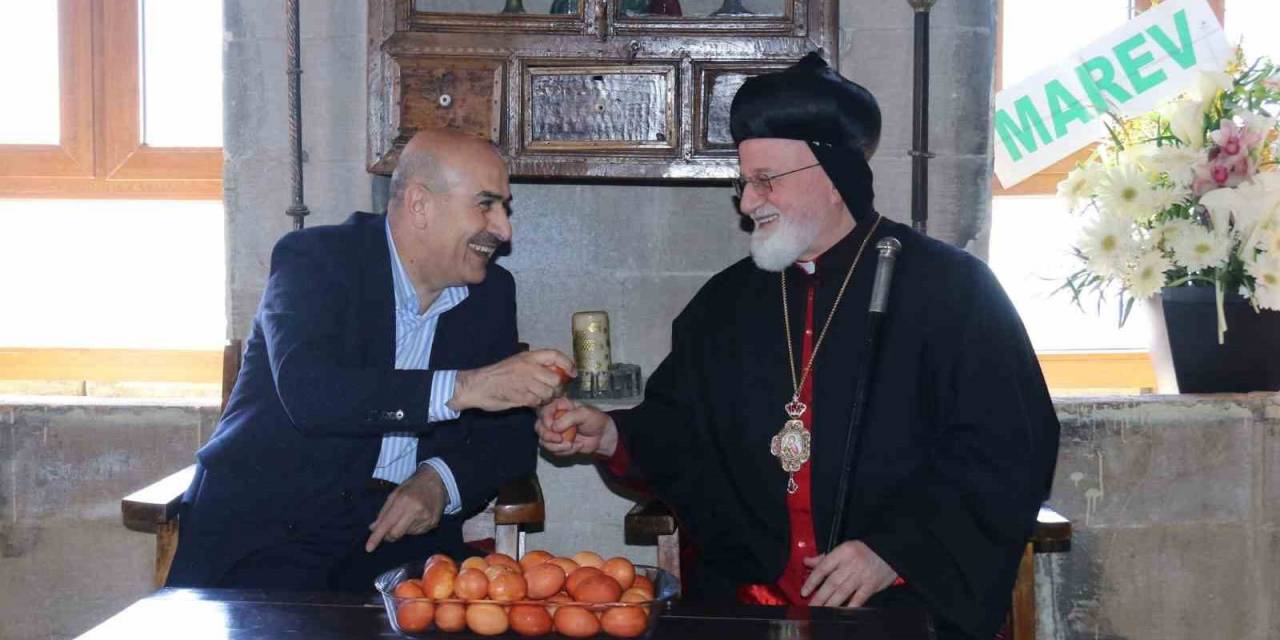 Mardin’de Paskalya Bayramı Kutlandı