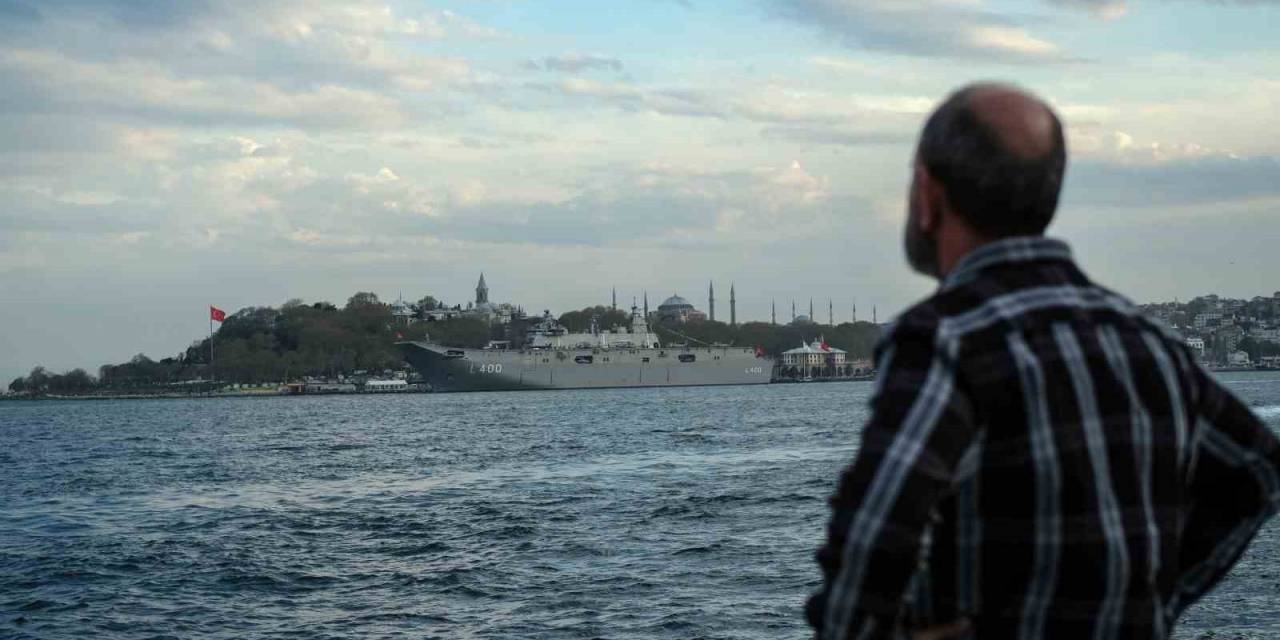 Tcg Anadolu İle Ayasofya Camii’nin Aynı Karedeki Manzarası Mest Etti