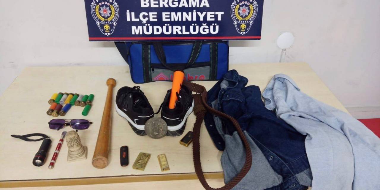 İzmir’de Bir Garip Olay: Eşyalarının Çalındığını Polisten Öğrenince Şoke Oldular