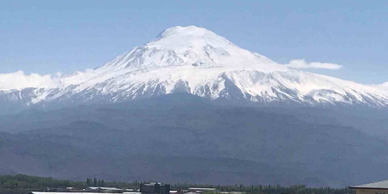 Nisan Ayında Iğdır’ın Yükseklerine Kar Yağışı