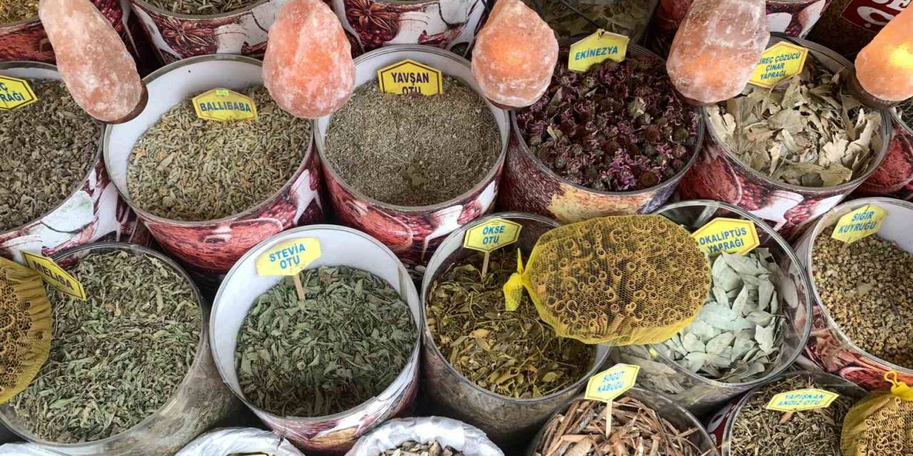 Bayramda Yaşanacak Hazımsızlıklar Bir Fincan Çay İle Atlatılabilir