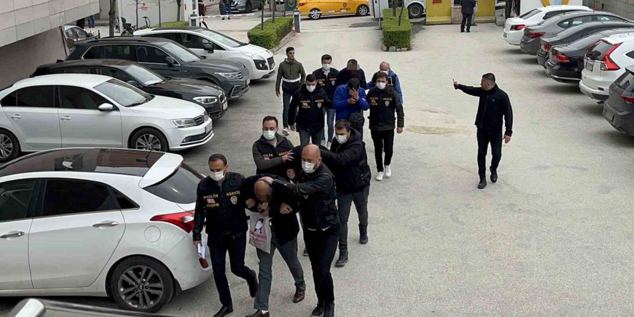 Nitelikli Dolandırıcılık Şüphelisi 4 Kişi Yakalandı