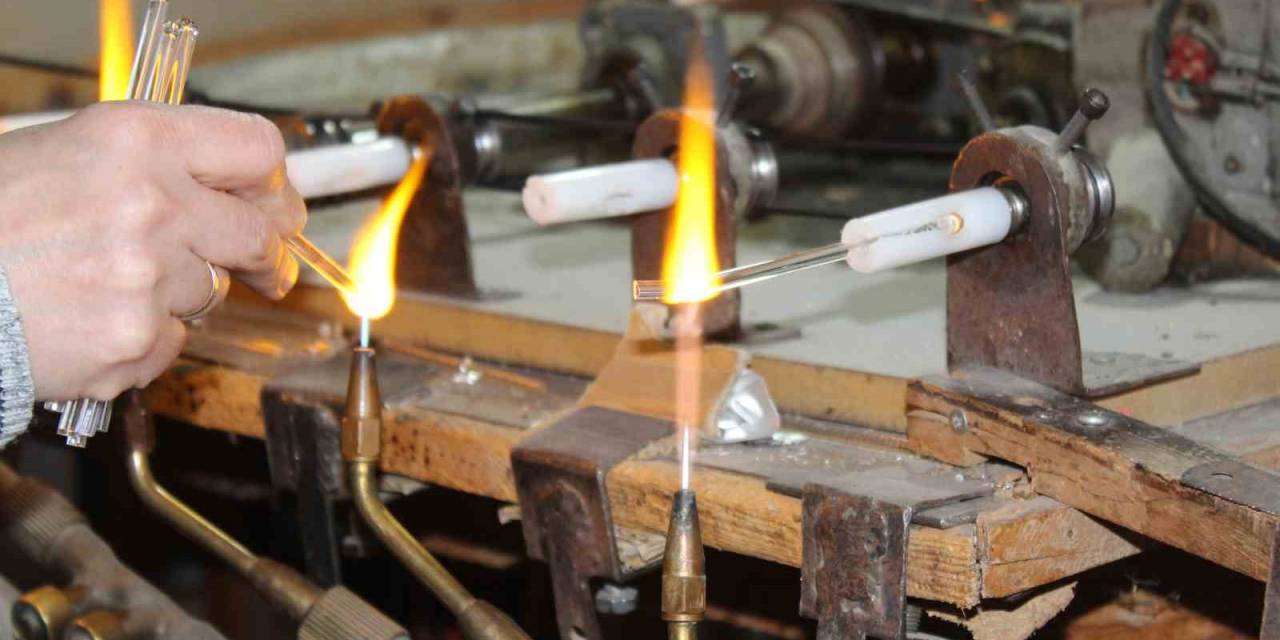 Günde 14 Adetle Başladı, Şimdi Ailesiyle Binlercesini Üretiyor