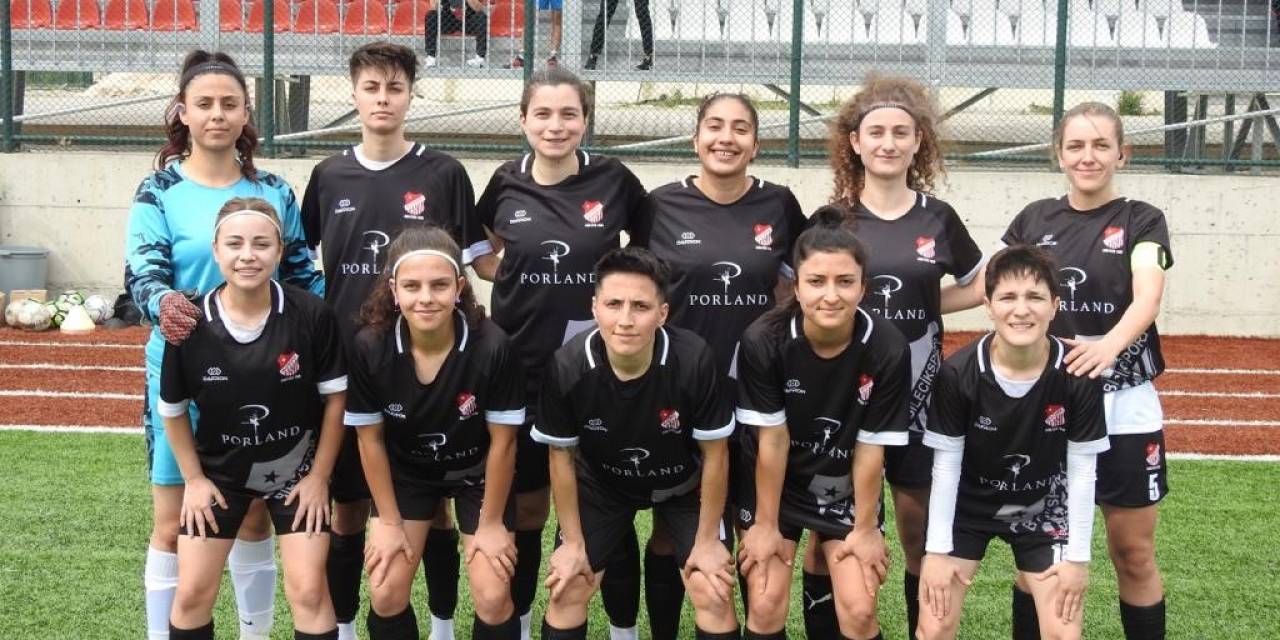 Tff Kadınlar 3. Lig: Bilecikspor: 16 - Yalovaspor: 0