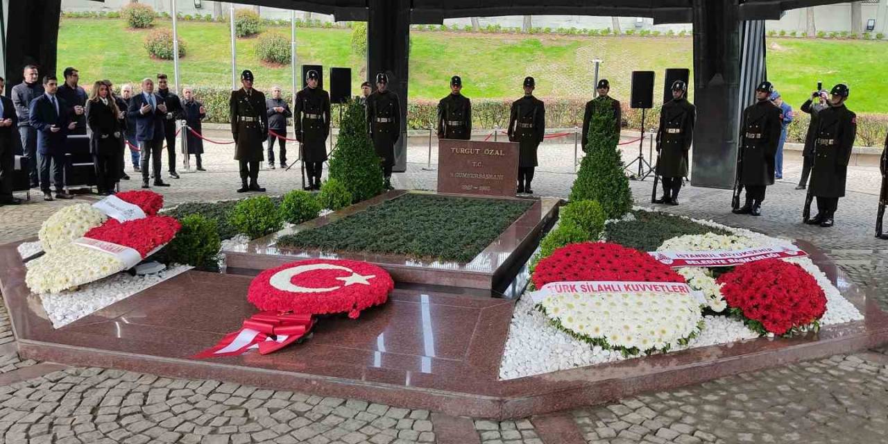 8. Cumhurbaşkanı Turgut Özal, Vefatının 30. Yıl Dönümünde Kabri Başında Anıldı