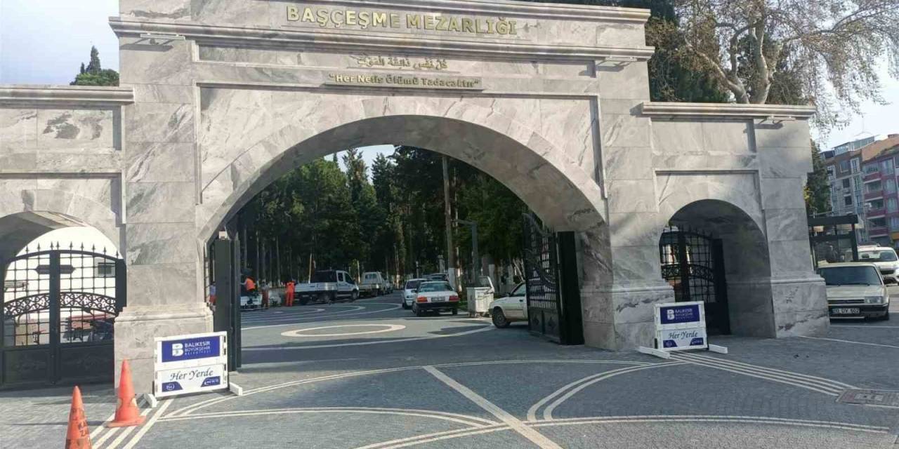 Mezarlıklar Ramazan Bayramına Hazır
