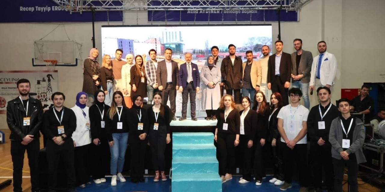 Yardımseverler Bayrampaşa’da İftar Sofrasında Buluştu
