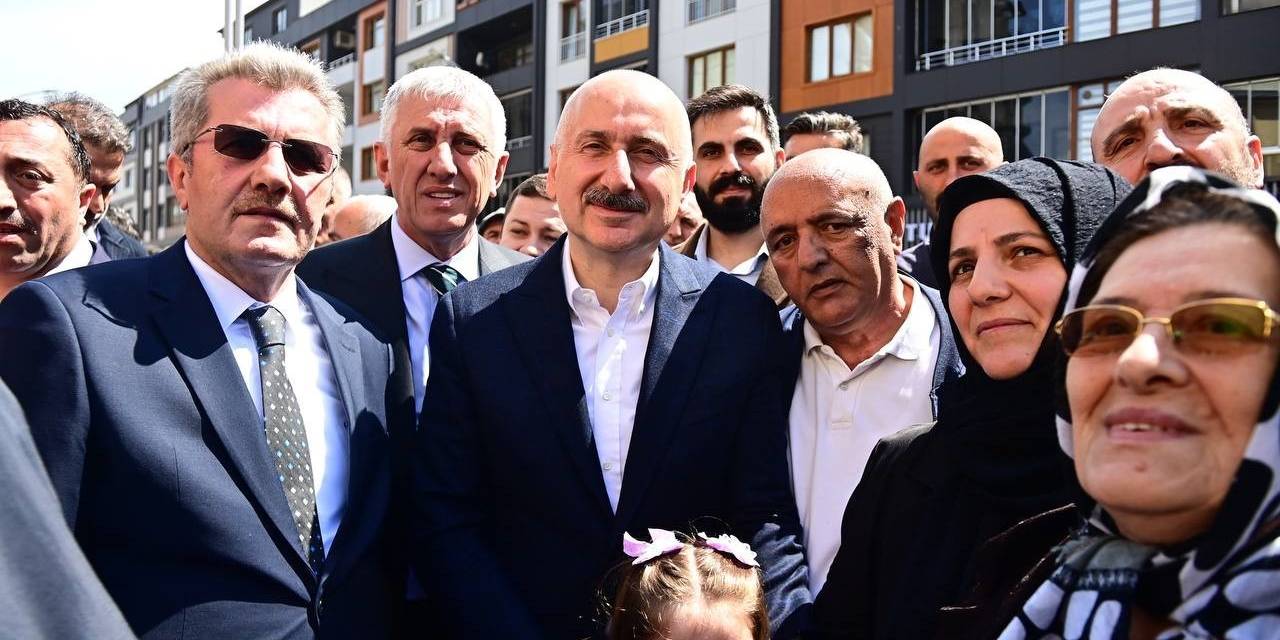 Bakan Karaismailoğlu’na Ata Toprağı Of’ta Yoğun İlgi