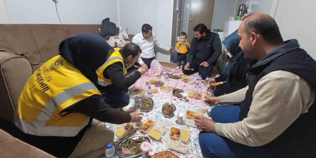 Depremzede Aileden Vefa