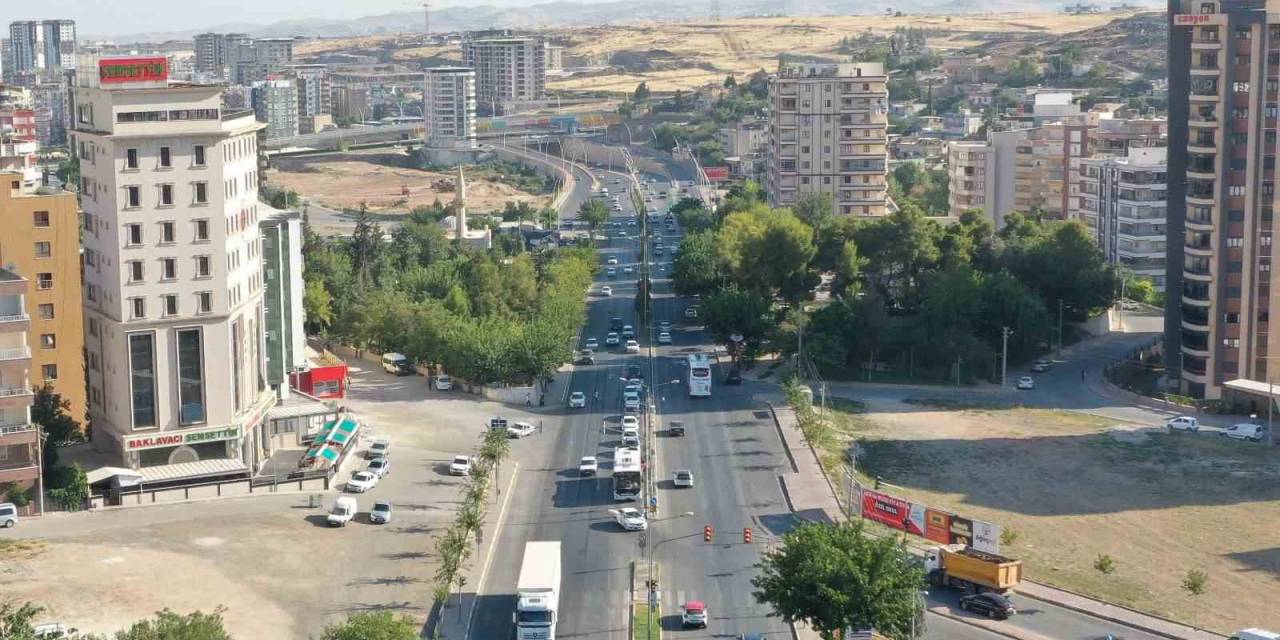 Köprülü Kavşak İçin 221 Mezar Nakledildi