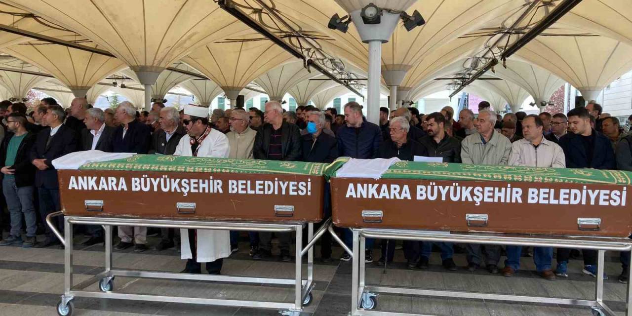 Çamaşır Makinesi Tartışmasında Ağabeyi Tarafından Öldürülen Doktor Defnedildi