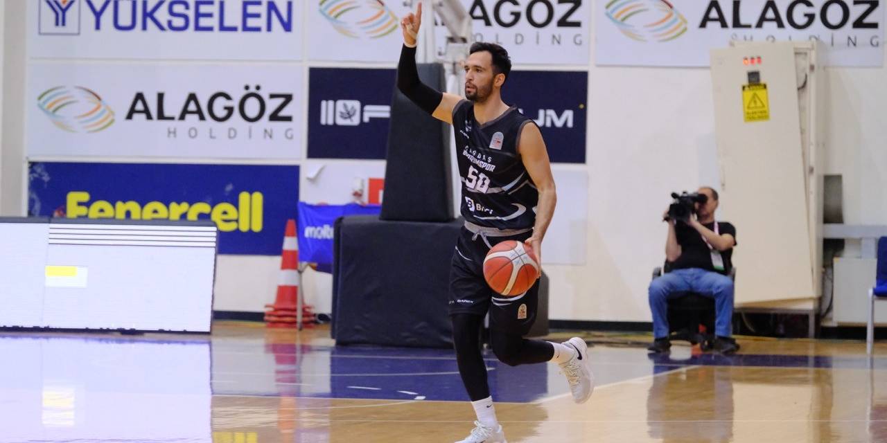 Şampiyonluğa Adım Adım Yaklaşıyor