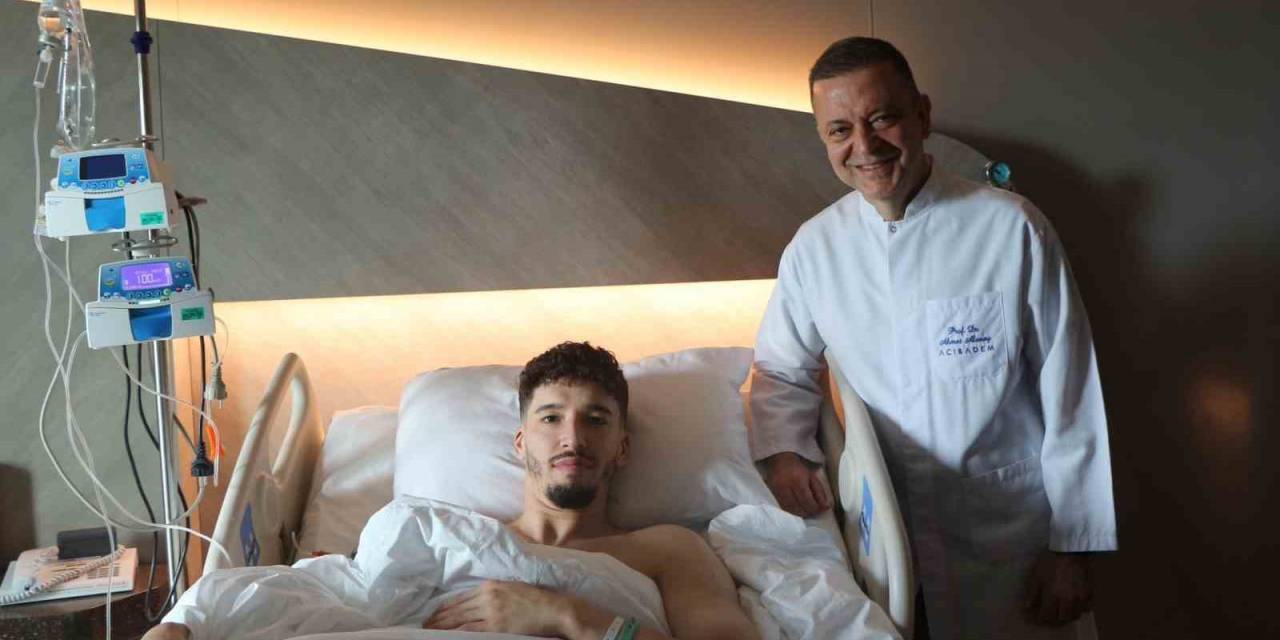 Fenerbahçe’de Altay Bayındır Ameliyat Oldu