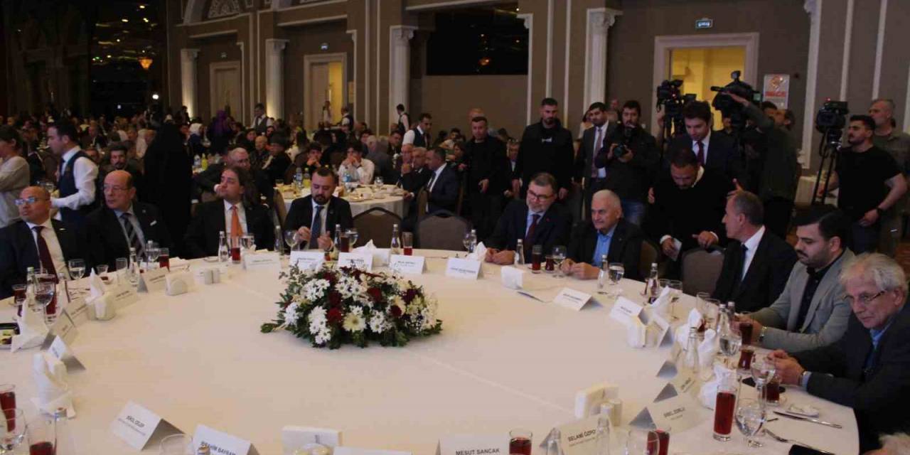 Binali Yıldırım’dan Millet İttifakı’nın İki Belediye Başkanını Cumhurbaşkanı Yardımcısı Olarak Açıklamasına Eleştiri