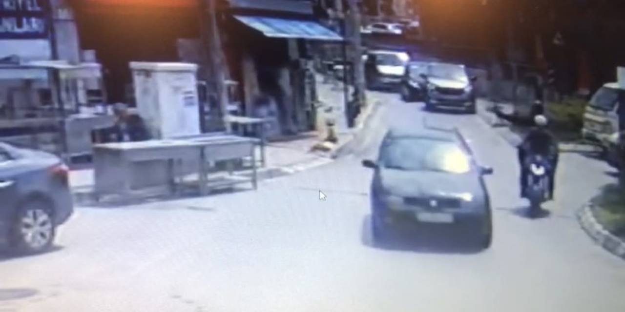 Motosikletli Saldırganların 3 Kişiyi Yaraladığı Anlar Kameraya Yansıdı