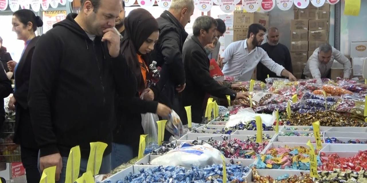 Bayram Şekerleri Tezgâhları Renklendirdi