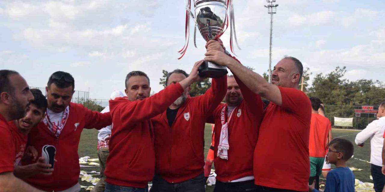 Bal’a Yükselen Irlıganlıspor’da Büyük Sevinç Yaşanıyor