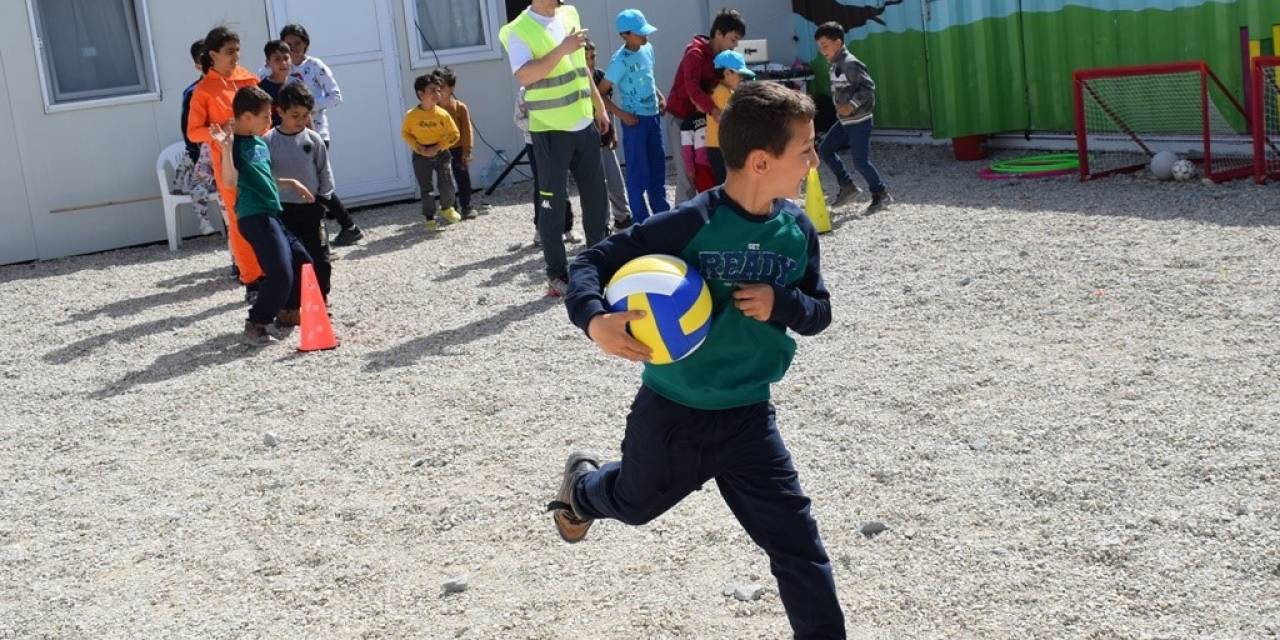 Nilüfer, Samandağ’ın Acılarını Hafifletiyor