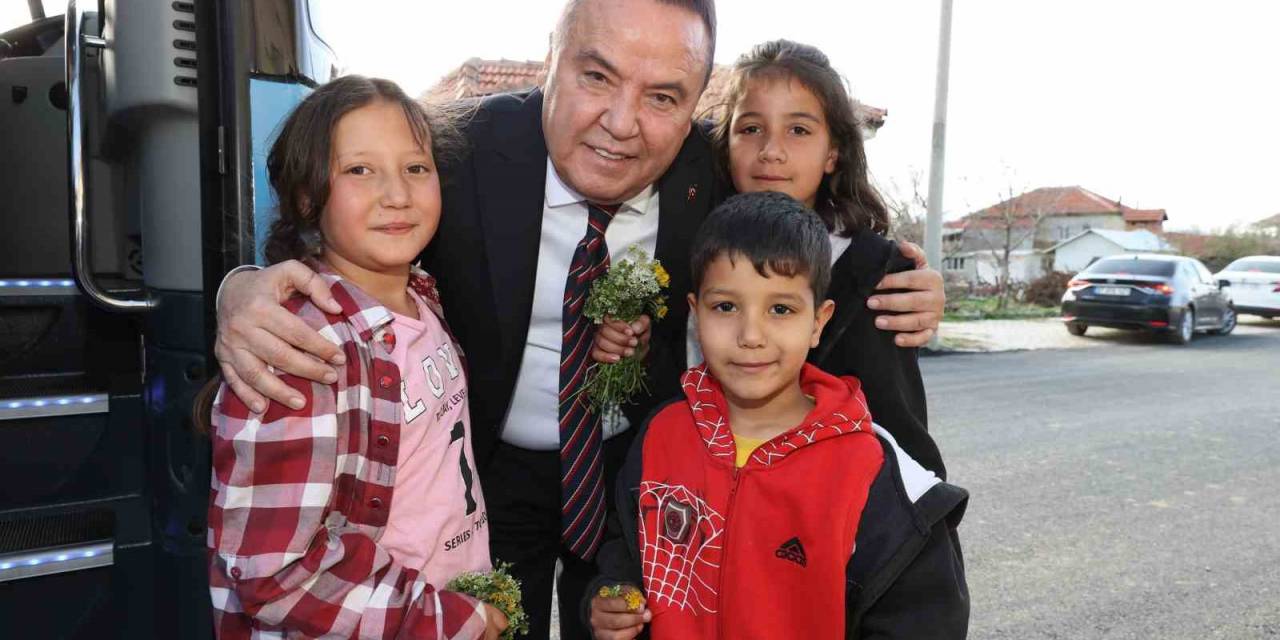 Başkan Böcek, Kadir Gecesi’ni Elmalı’da Geçirdi