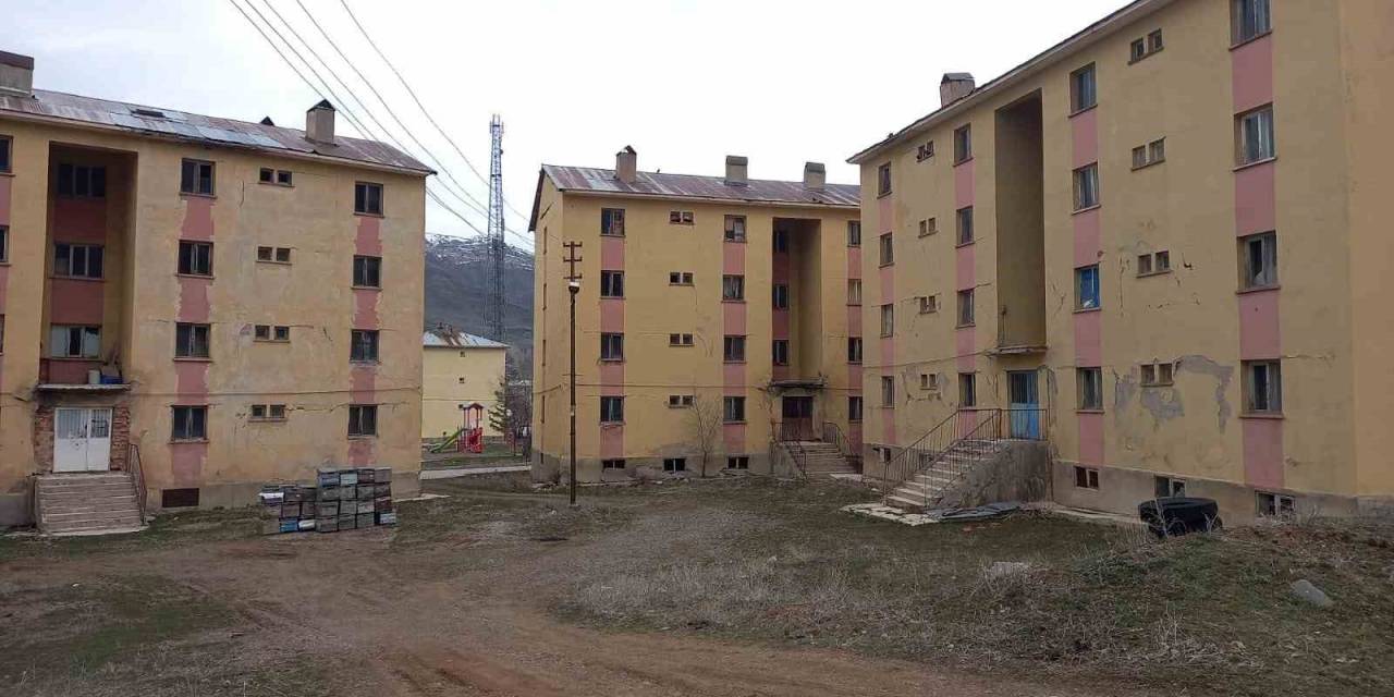 Pülümür İlçesindeki 177 Konutun Kentsel Dönüşüme Tabi Tutulması Planlanıyor