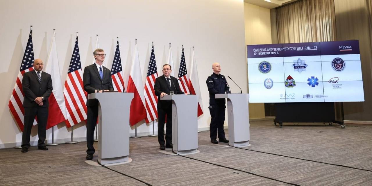 Polonya, Rusya Sınırına Elektronik Bariyer İnşaatına Başladı