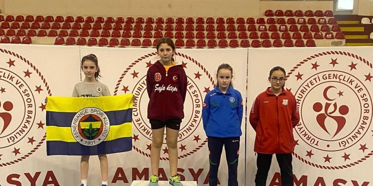 Yalovalı Masa Tenisçi Duru Beril Türkiye 4’üncüsü Oldu