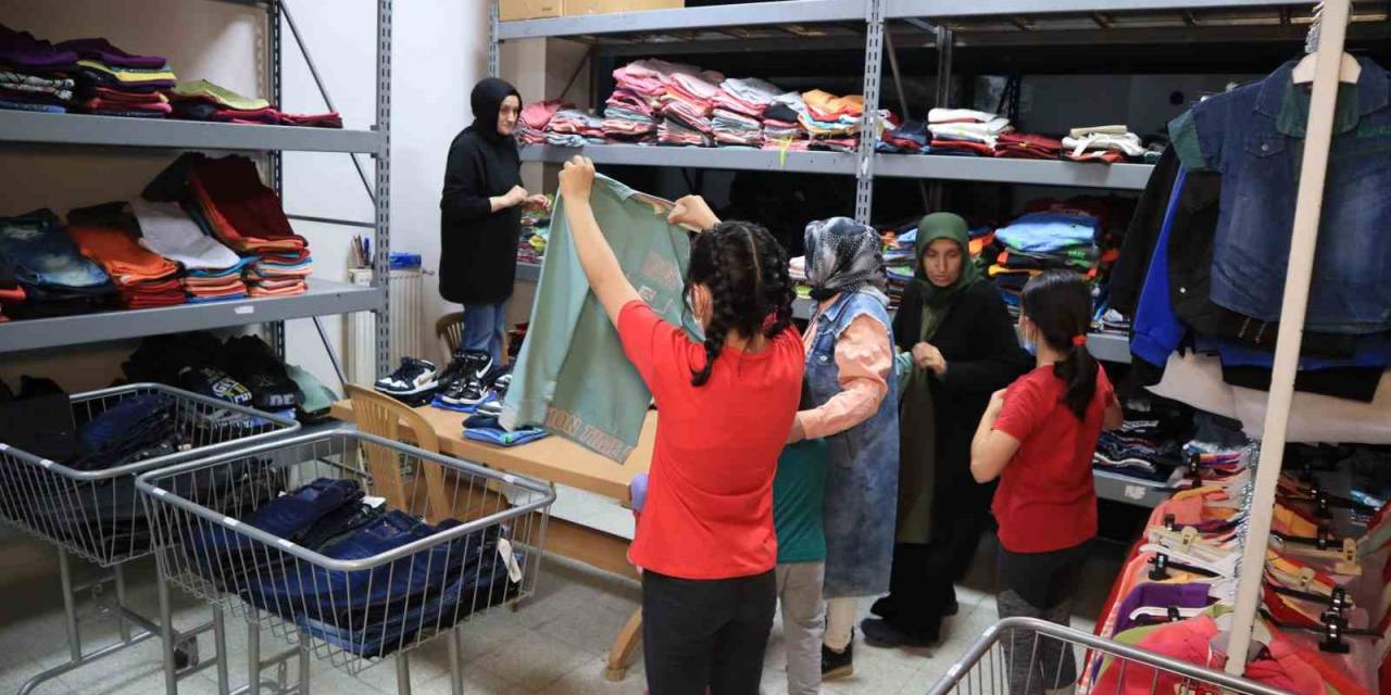 500 Çocuğa Bayramlıkları Teslim Edilecek